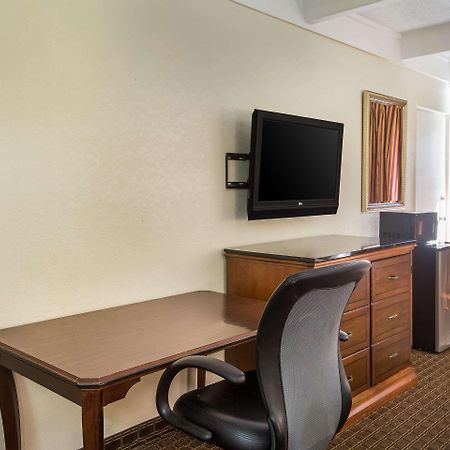 Hotel Super 8 By Wyndham Macon Ga Zewnętrze zdjęcie